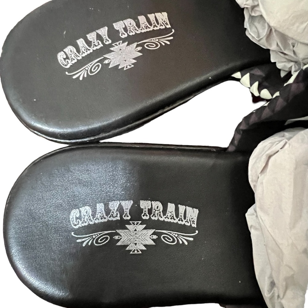 Crazy Train 90s Platty Aztec Bold Black & White Sandal Wedges Platform Slides 9 - Picture 7 of 8